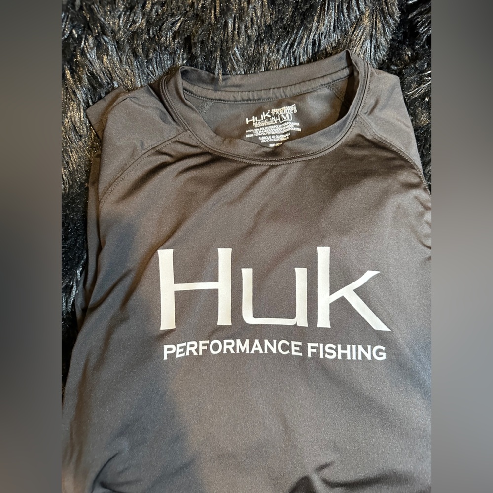 Long sleeve huk shirt